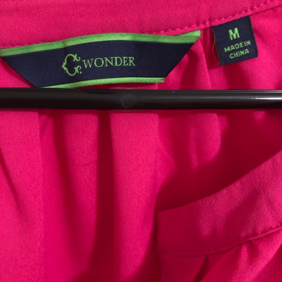 Women’s Sleeveless Blouse - Picture 3 of 6